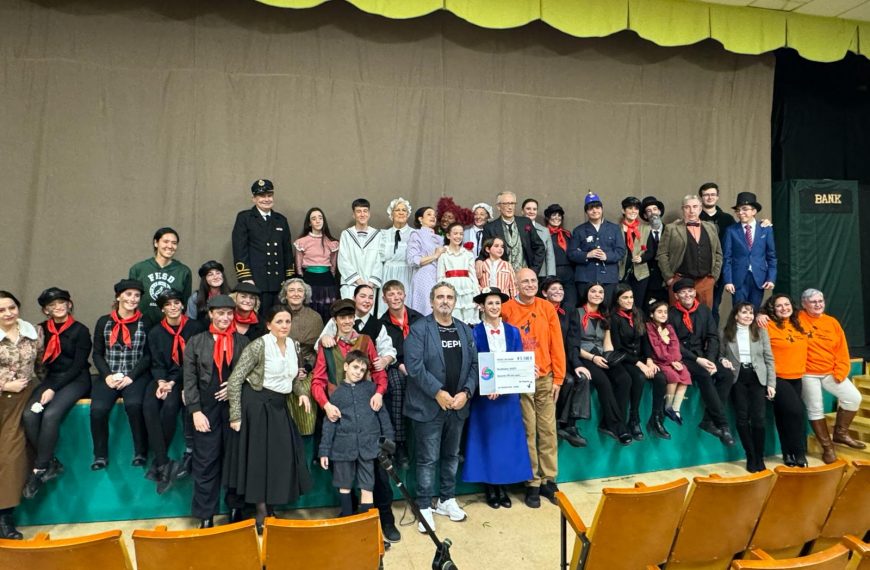 Éxito rotundo en la representación de “Mary Poppins” organizada por el colegio San Francisco Coll de Albacete en beneficio de INDEPF y el colectivo de las enfermedades poco frecuentes